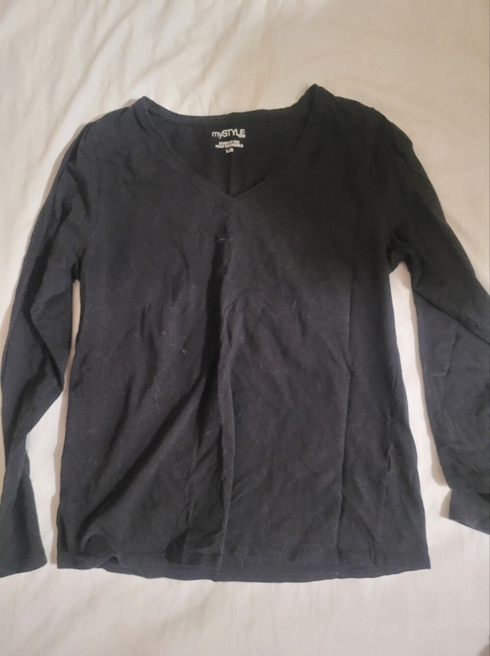 mySTYLE Women’s Black V-Neck Long Sleeve Tee